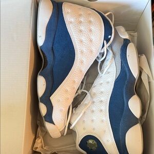 Men’s Air Jordan size 11
JORDAN 13 RETRO 'FRENCH BLUE